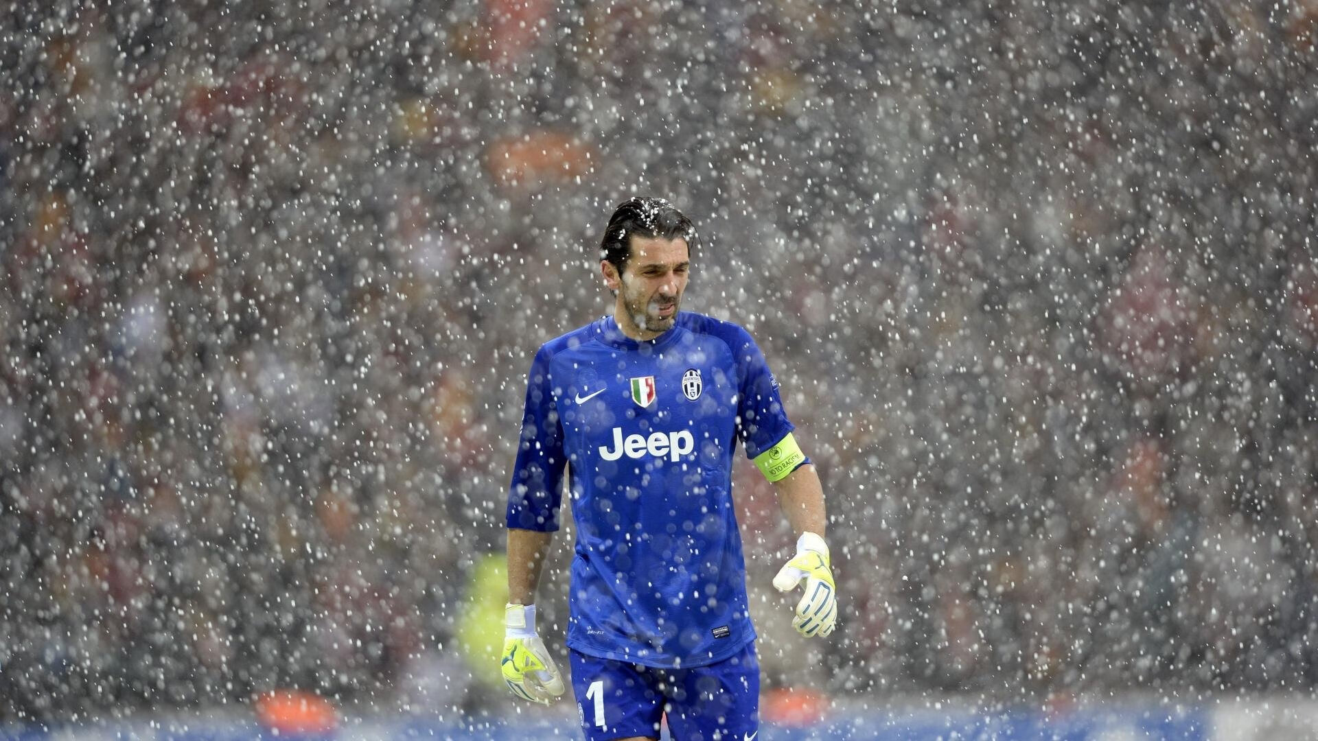 未来无人机飞行比赛，科技引领运动新潮流，无人机大会